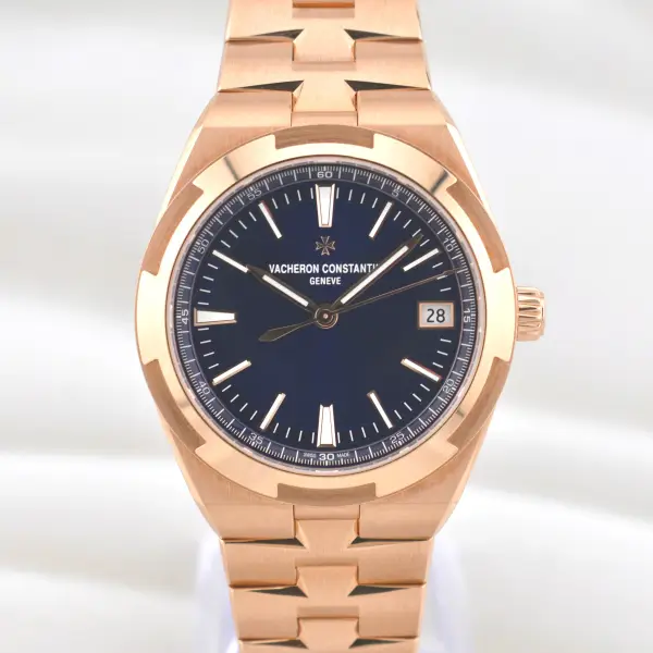 Vacheron Constantin Overseas Ref. 4520V/210R-B705