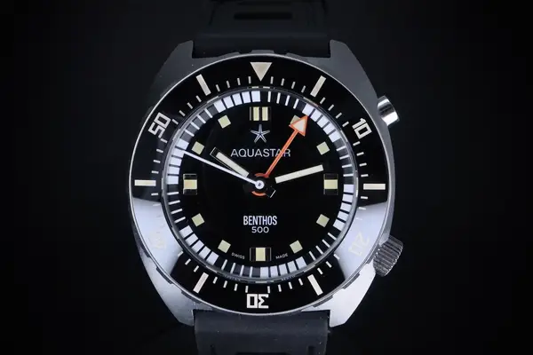 Benthos Aquastar