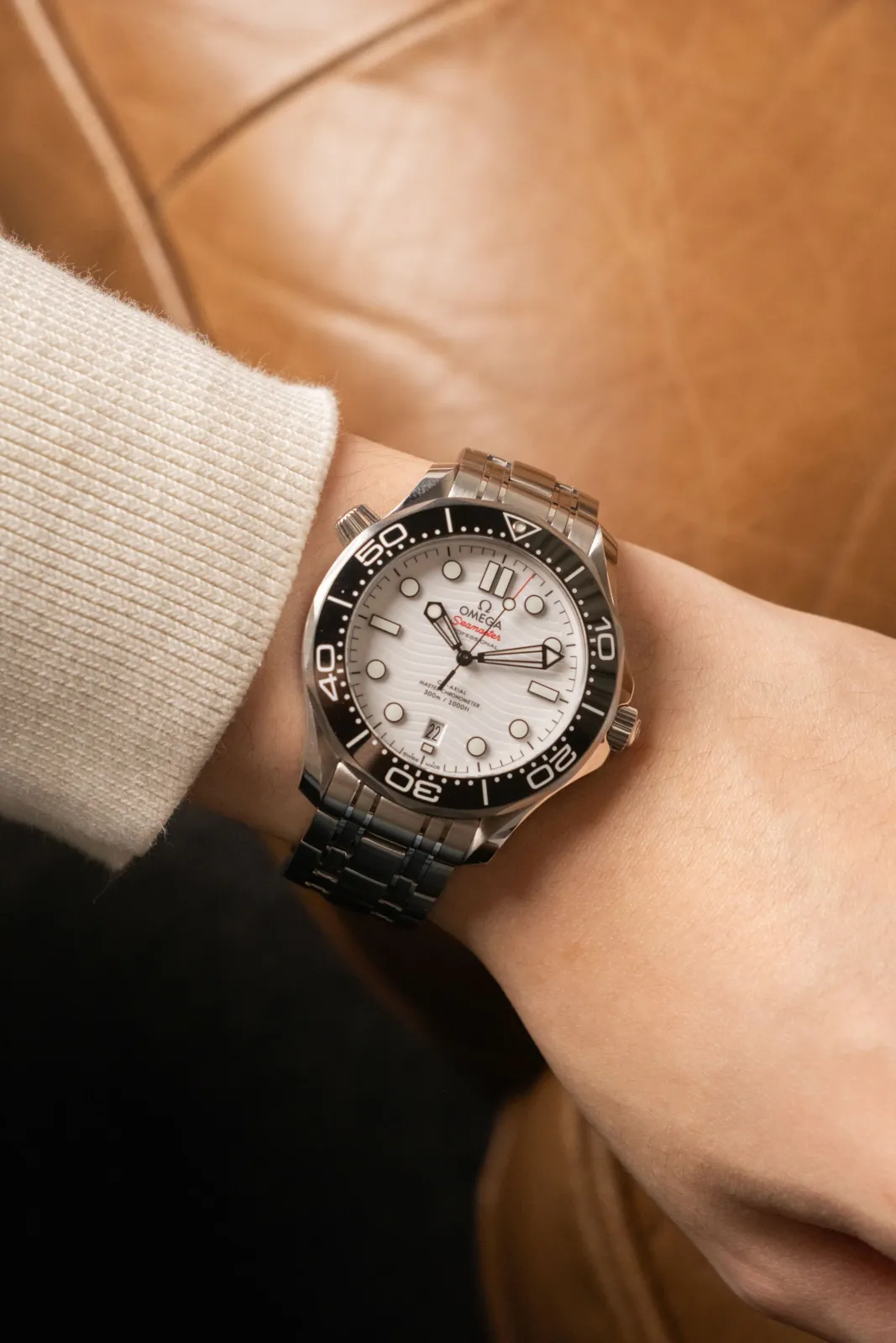 Omega Seamaster Diver 300M 210.30.42.20.04.001 Price in Australia | $7.9k - image 2