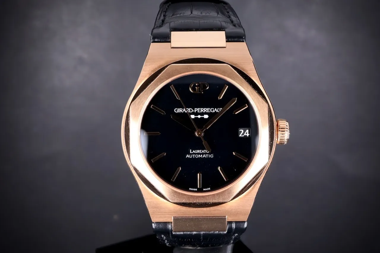Girard Perregaux Laureato 42mm 81010-52-3118-1CC Price in Australia | $36k - image 2
