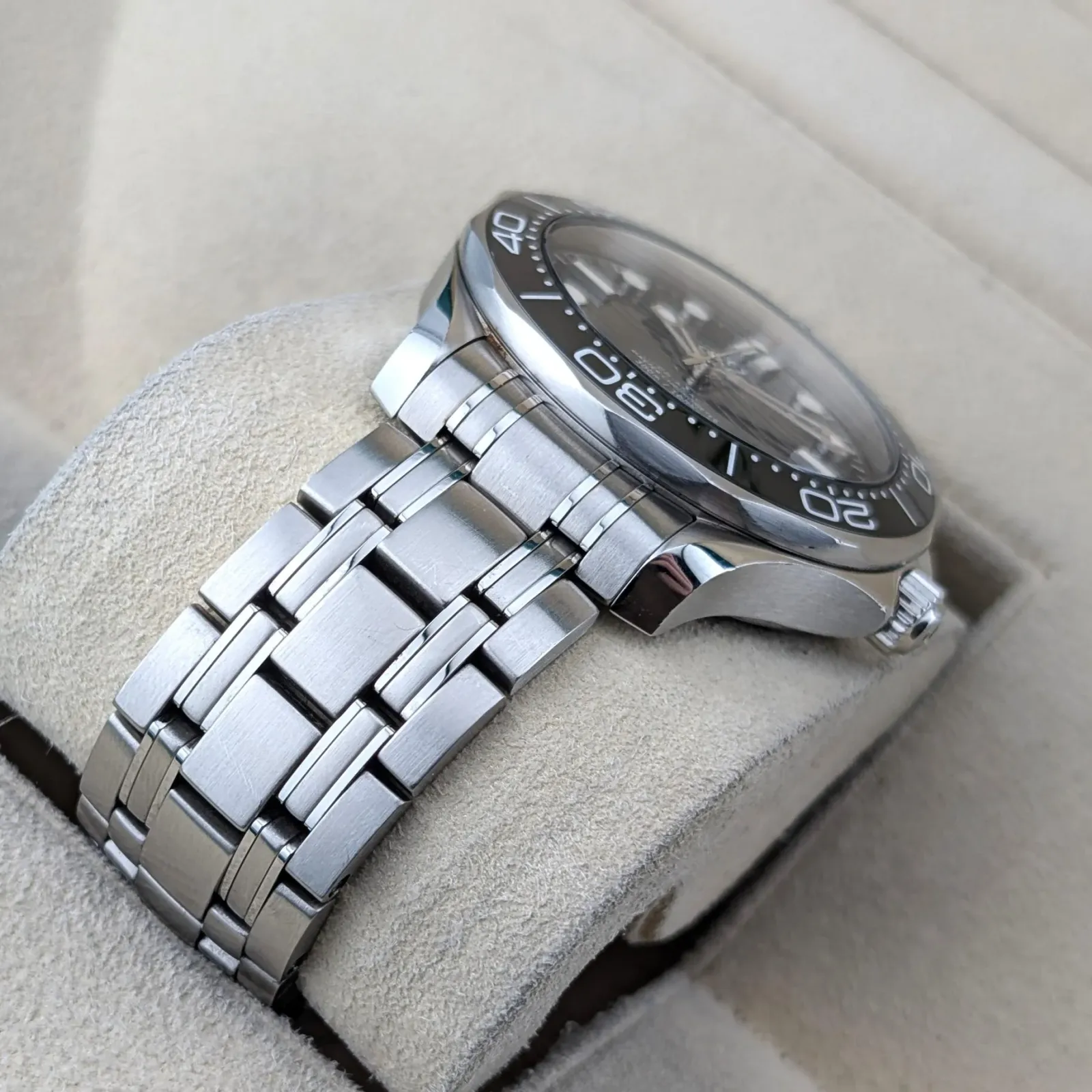 Omega Seamaster Diver 300M 210.30.42.20.01.001, photo 6 of 6
