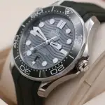Omega Seamaster Diver 300M (2023) - Ref. 210.32.42.20.10.001 | Watch Scout thumbnail 4