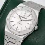 Audemars Piguet Royal Oak (2016) - Ref. 15400ST | Watch Scout thumbnail 2