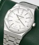 Audemars Piguet Royal Oak (2016) - Ref. 15400ST | Watch Scout thumbnail 4