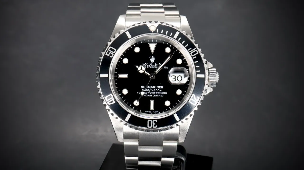 Rolex Submariner Date 16610 Price in Australia | $15k - image 2