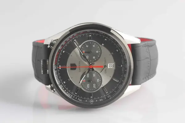 TAG Heuer Carrera