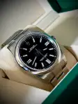 Rolex Oyster Perpetual 41 124300, thumbnail 4 of 10