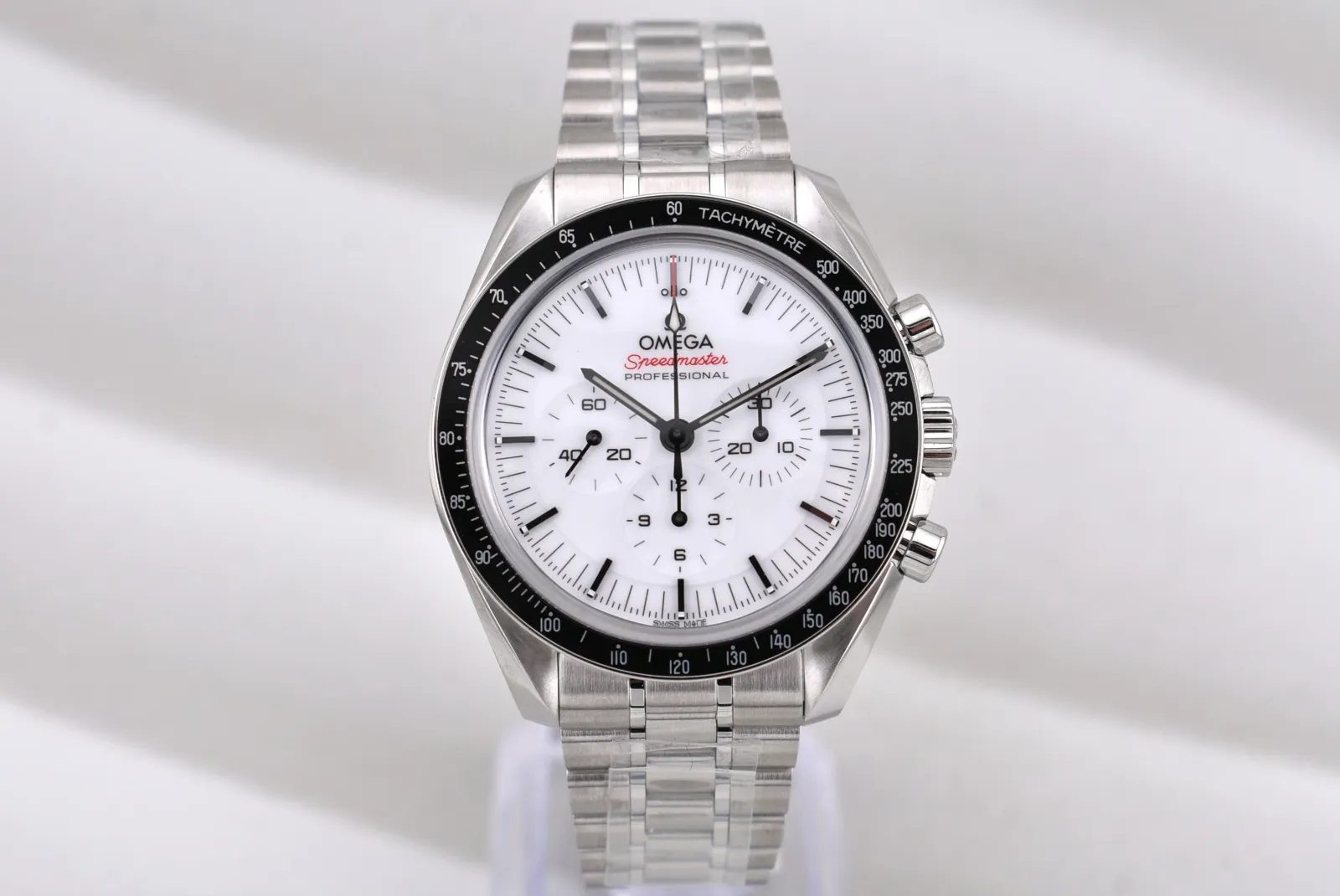 Omega Speedmaster (2024) - Ref. 310.30.42.50.04 | Watch Scout - image 2