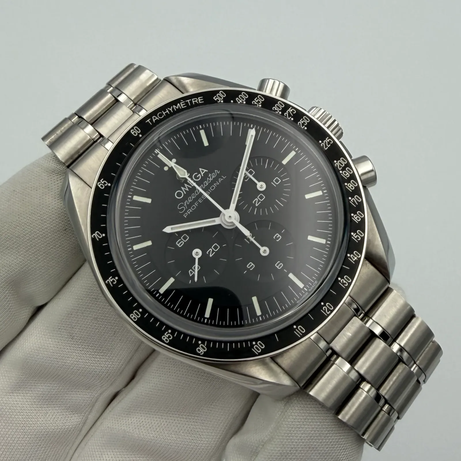 Omega Speedmaster Professional Moonwatch 310.30.42.50.01.002, photo 2 of 11