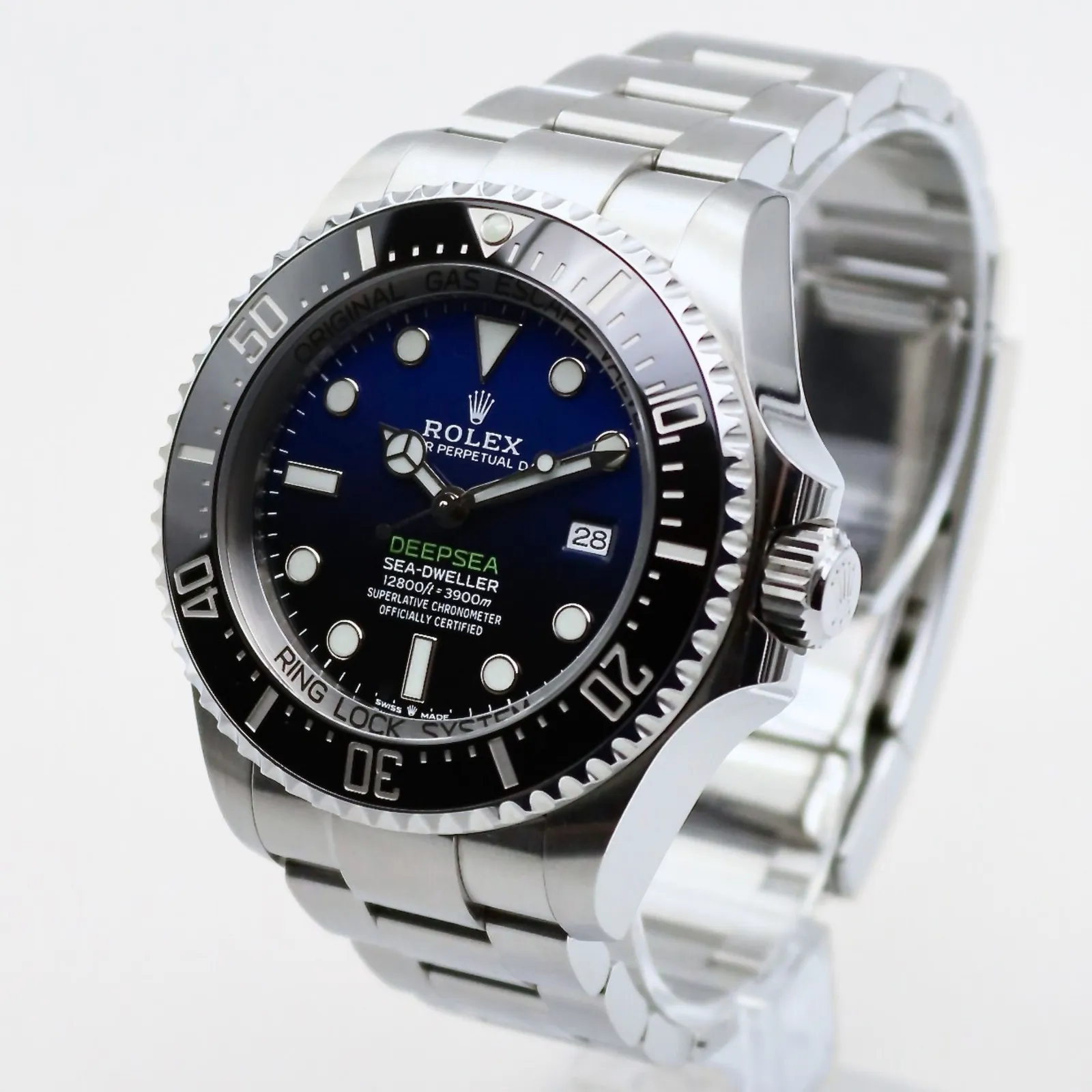 Rolex Sea-Dweller (2022) - Ref. 126660 | Watch Scout - image 2
