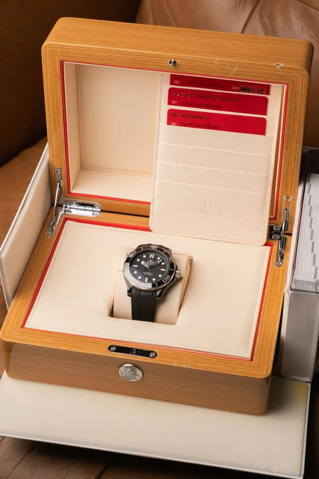 Omega Seamaster Diver 300M 210.92.44.20.01.001 Price in Australia | $8.5k - image 16