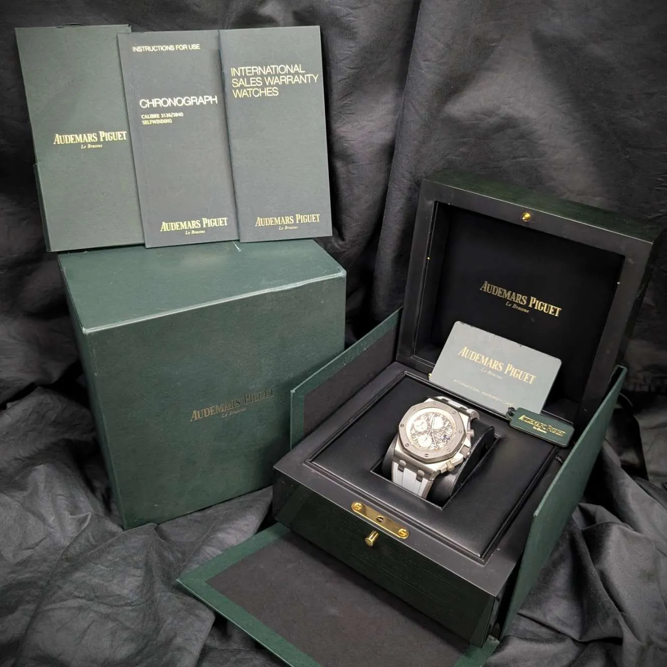 Audemars Piguet Royal Oak (2020) - Ref. 26470IO.OO.A006CA.01 | Watch Scout - image 2