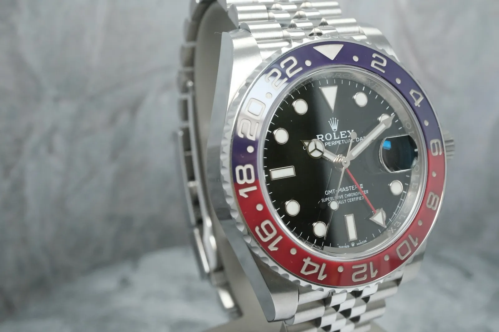 Rolex GMT-Master II (2020) - Ref. 126710BLRO | Watch Scout - image 2