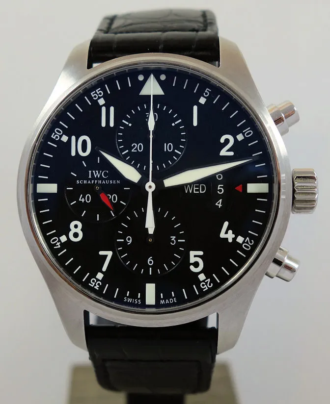 IWC Pilot (2013) - Ref. IW377701 | Watch Scout - image 2