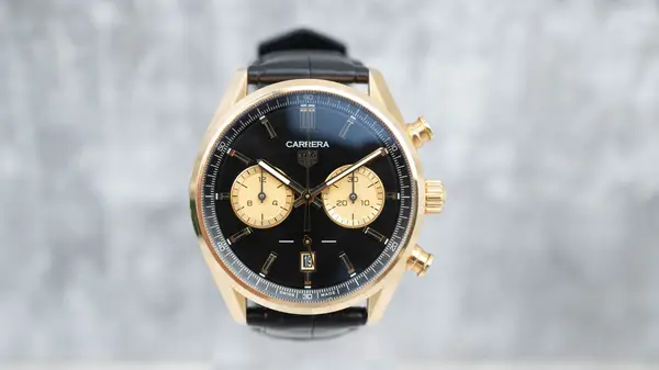 TAG Heuer Carrera
