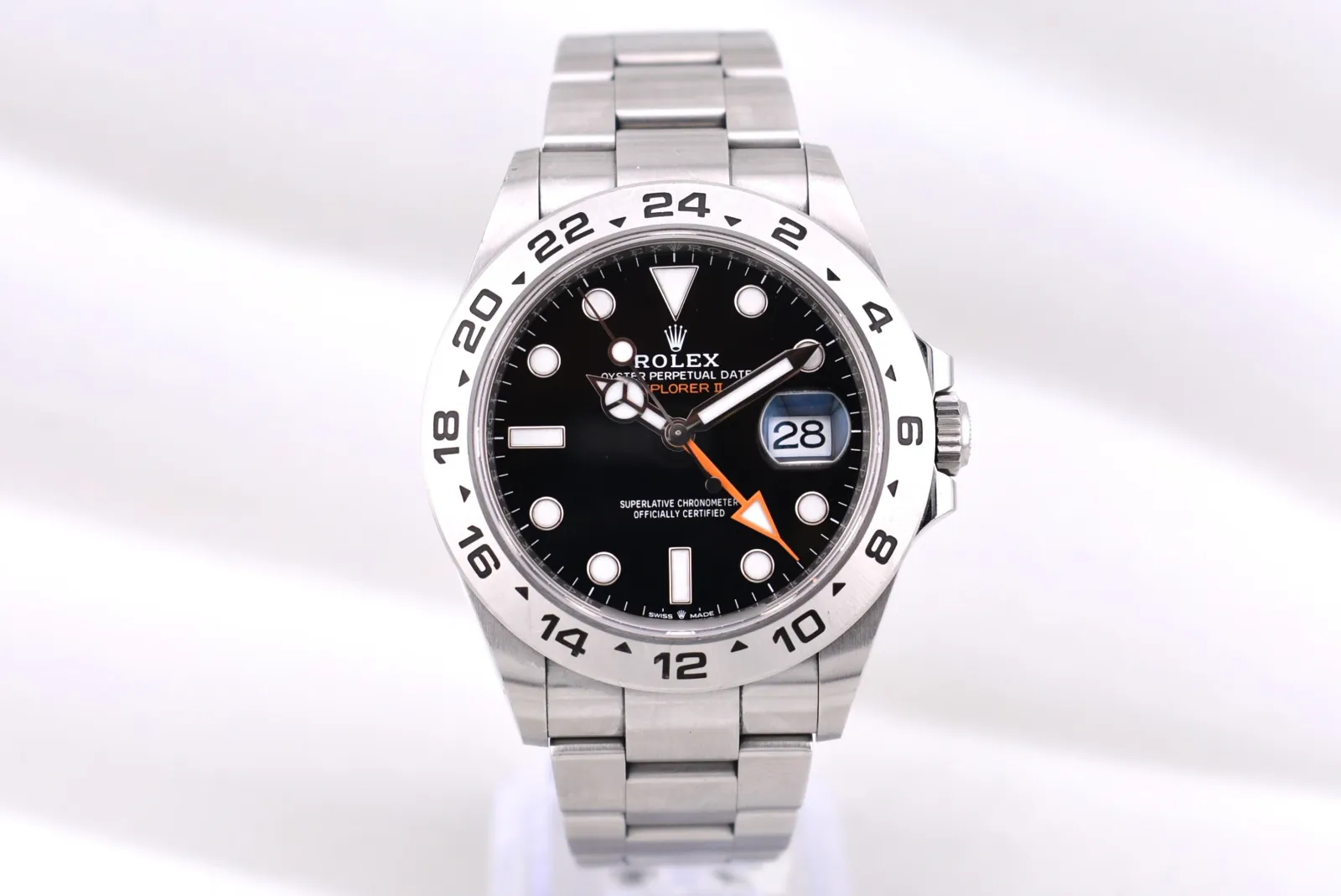 Rolex Explorer II (2022) - Ref. 226570 | Watch Scout - image 2