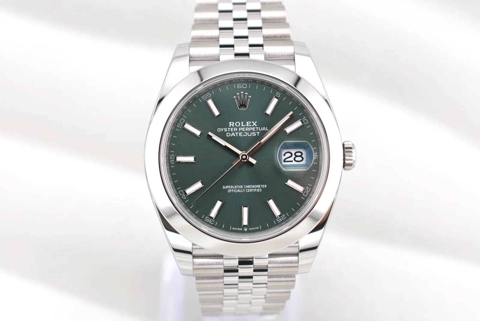 Rolex Datejust 41 126300, photo 2 of 9