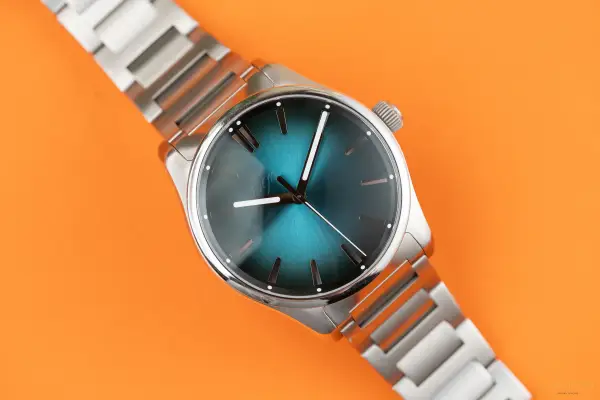 H.Moser & Cie. Pioneer Centre Seconds