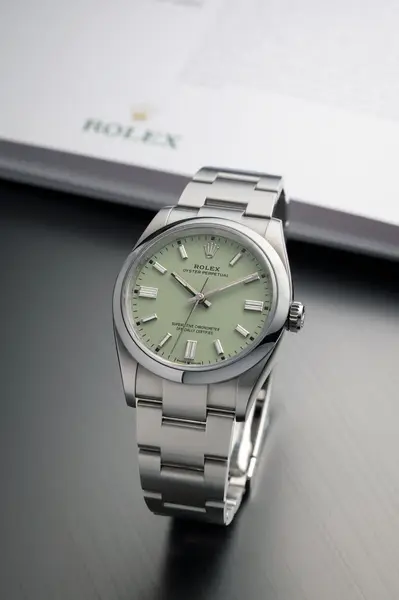 Rolex Oyster Perpetual Ref. 126000-0011