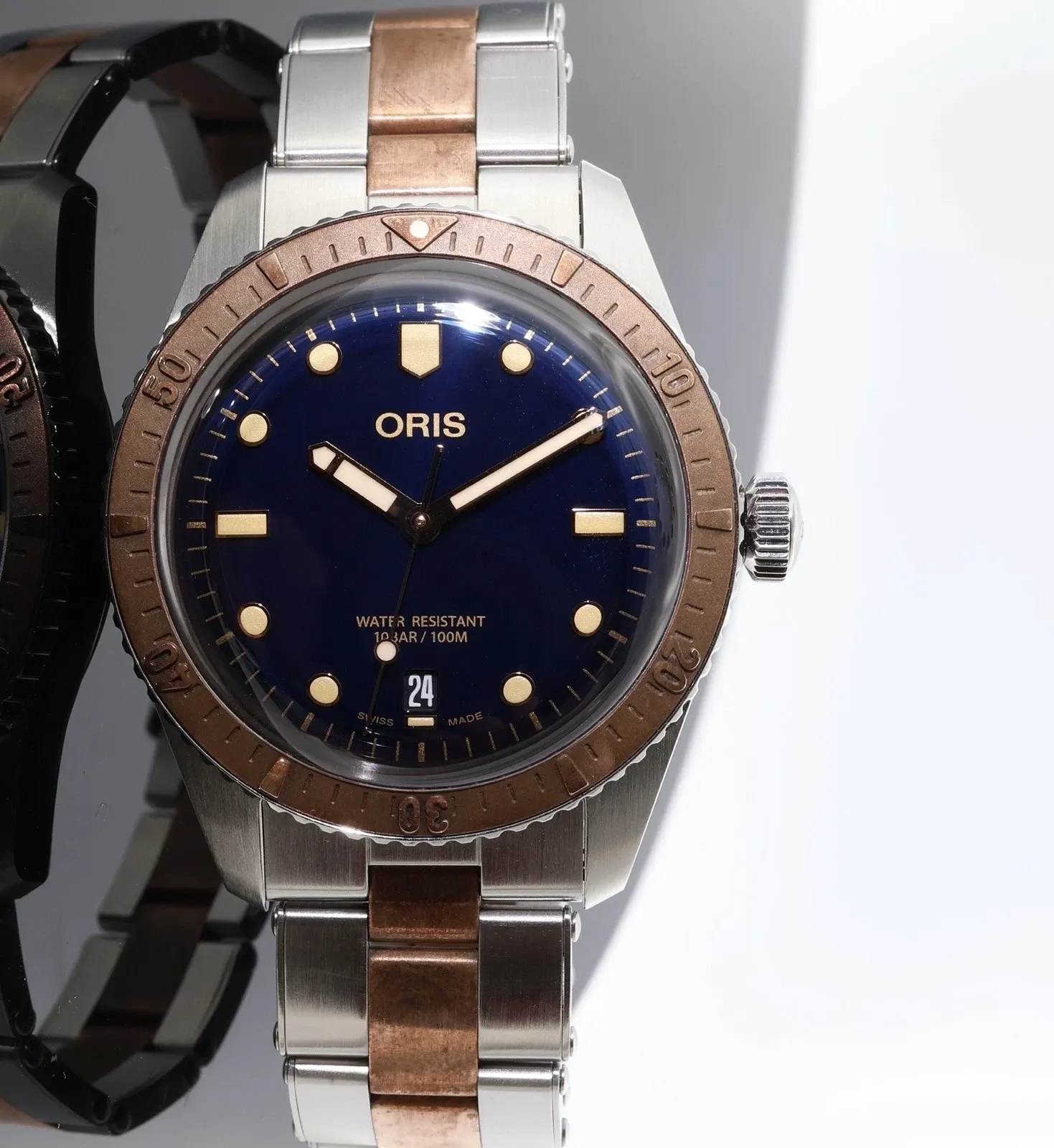 Oris Divers Sixty Five Bico 01 733 7707 4355 07 8 20 17 Price in Australia | $2.2k - image 2