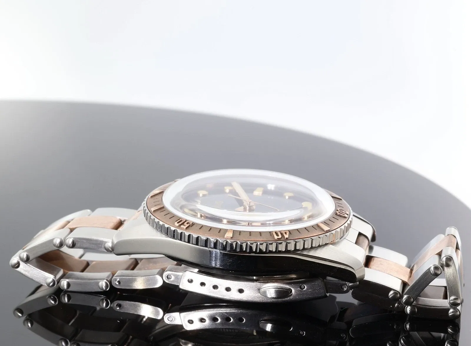 Oris Divers Sixty Five Bico 01 733 7707 4355 07 8 20 17 Price in Australia | $2.2k - image 11