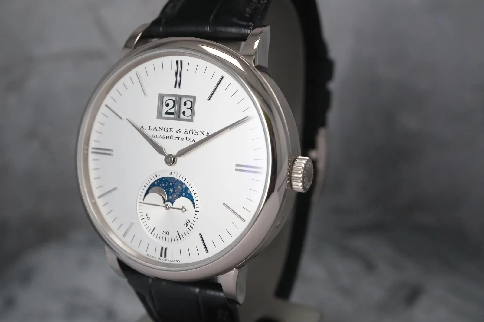 A. Lange & Söhne Saxonia Moon Phase (2021) - Ref. 384.026 | Watch Scout - image 2