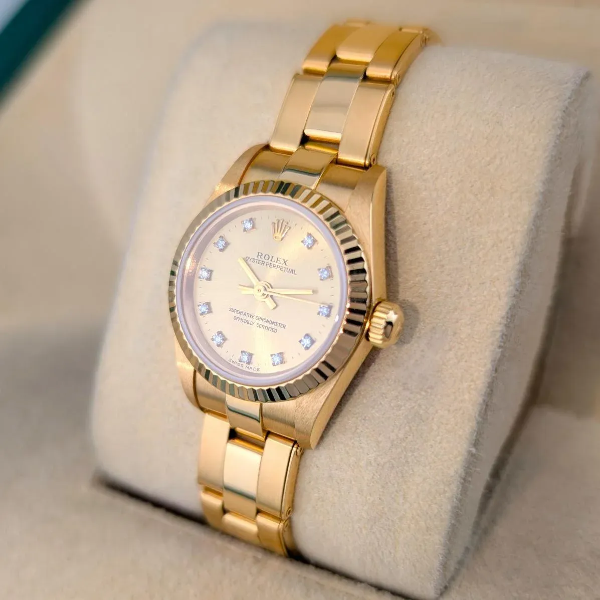 Rolex Oyster Perpetual (1999) - Ref. 76198G | Watch Scout - image 2