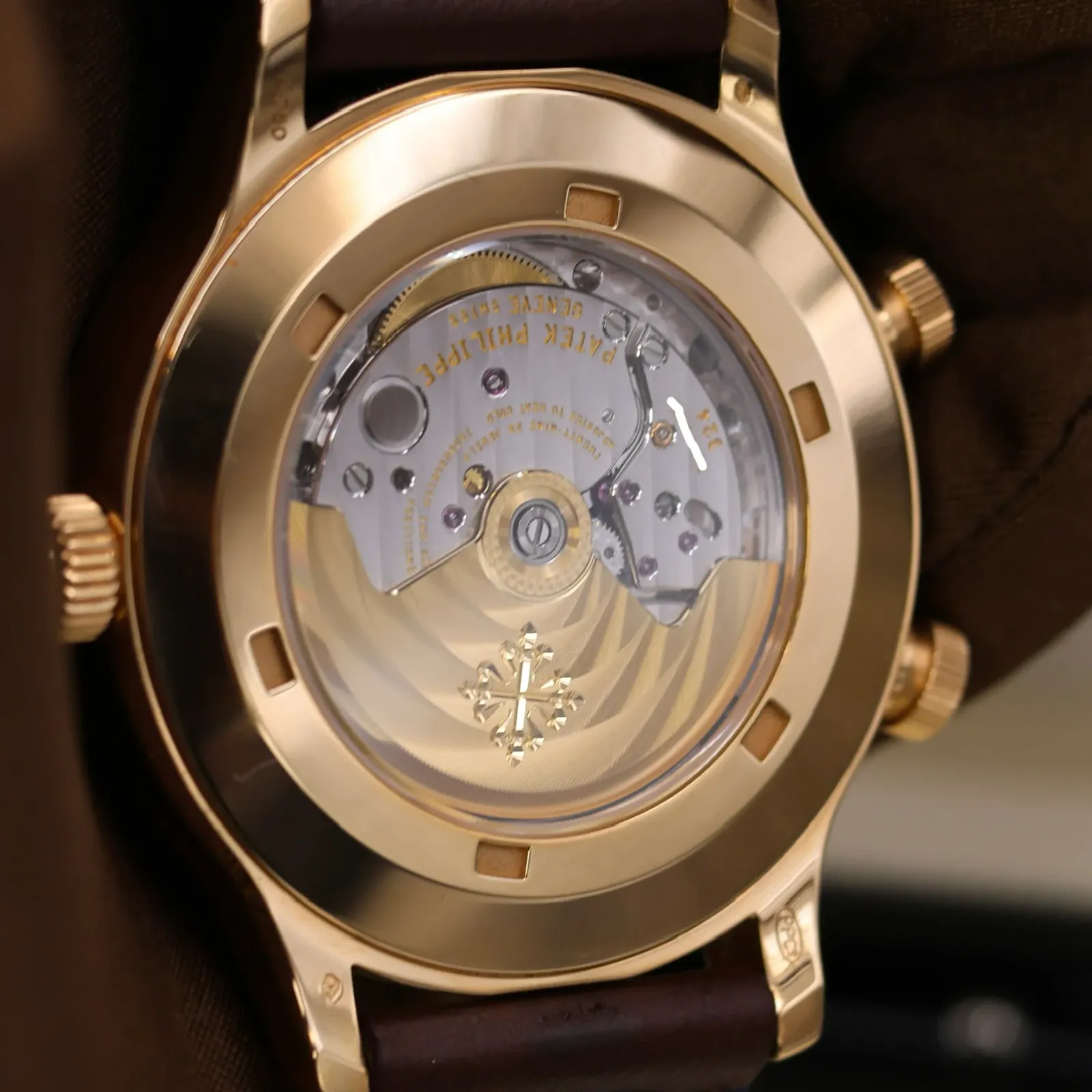Patek Philippe Calatrava 5524R-001, photo 12 of 12