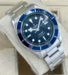 Tudor Black Bay (2015) - Ref. 79220B | Watch Scout thumbnail 3