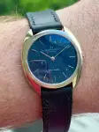 Universal Genève White Shadow (1970s) | Watch Scout thumbnail 1