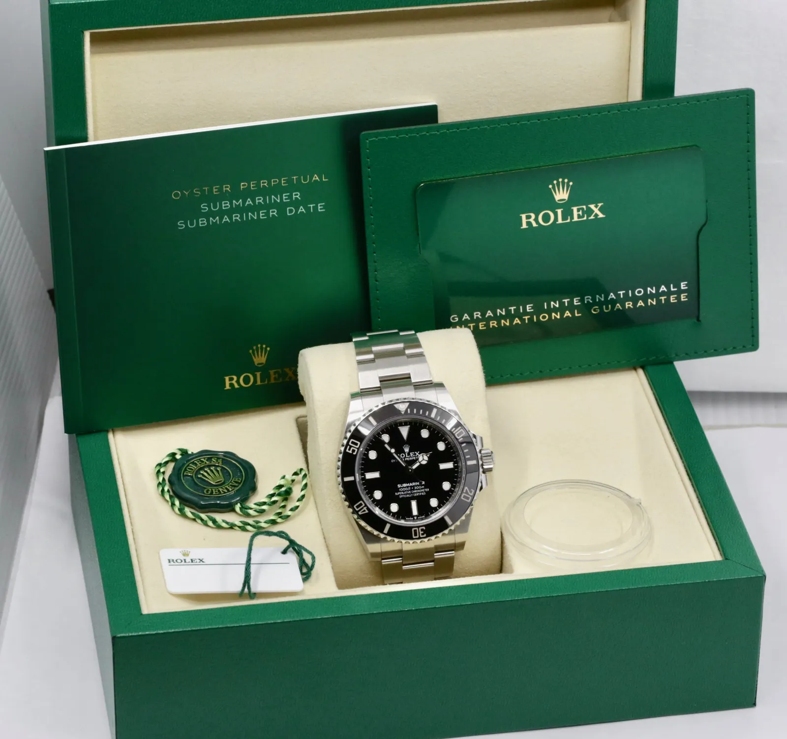 Rolex Submariner 124060, photo 6 of 6