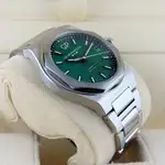Girard Perregaux Laureato (2023) - Ref. 81010-11-3152-1CM | Watch Scout thumbnail 3