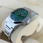 Girard Perregaux Laureato (2023) - Ref. 81010-11-3152-1CM | Watch Scout thumbnail 4