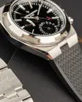 Vacheron Constantin Overseas (2021) - Ref. 7900V/110A-B546 | Watch Scout thumbnail 4