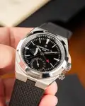 Vacheron Constantin Overseas (2021) - Ref. 7900V/110A-B546 | Watch Scout thumbnail 6