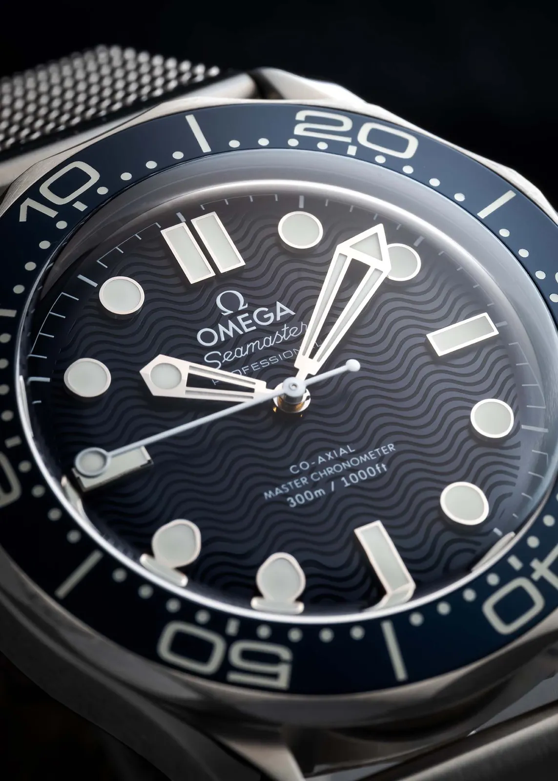 Omega Seamaster Diver 300M 60 Years of Bond Anniversary 210.30.42.20.03.002, photo 2 of 9